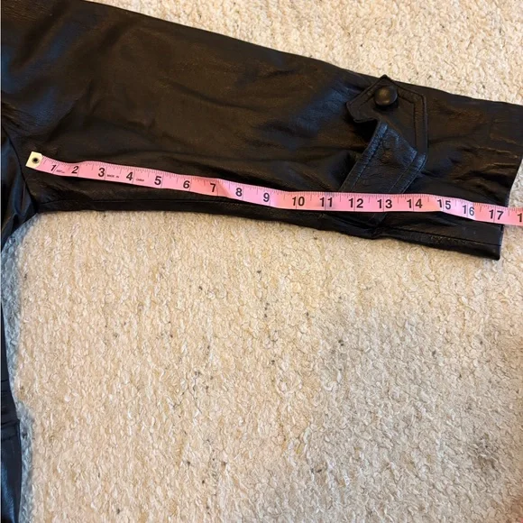 Black leather trench coat - Picture 12 of 12